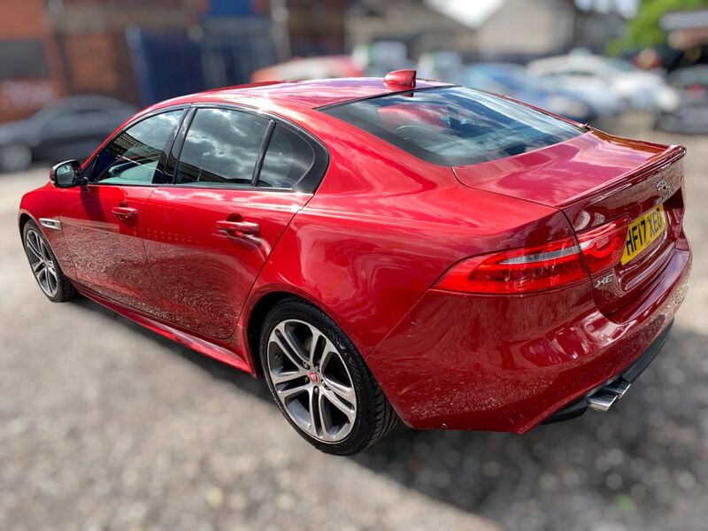 JAGUAR XE