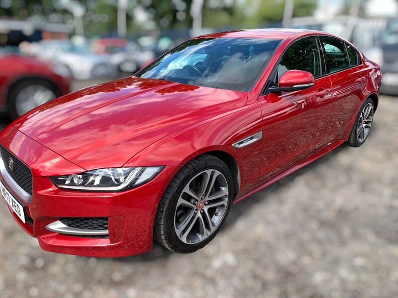JAGUAR XE