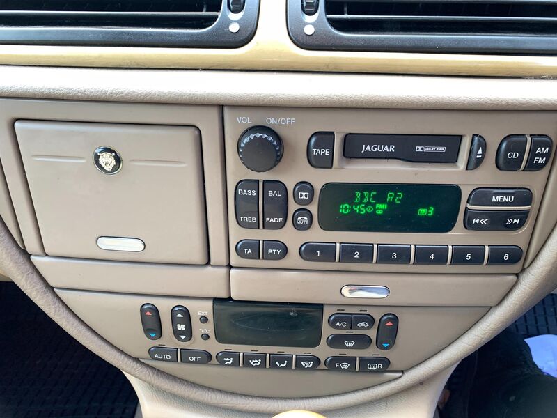JAGUAR S-TYPE
