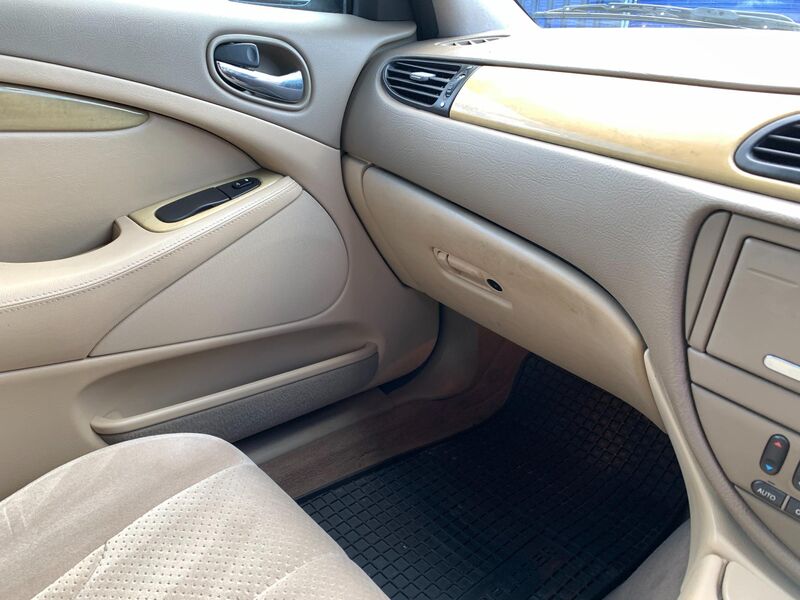 JAGUAR S-TYPE