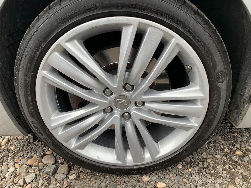 INFINITI Q50