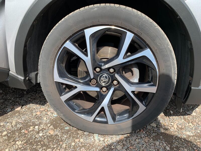 TOYOTA C-HR