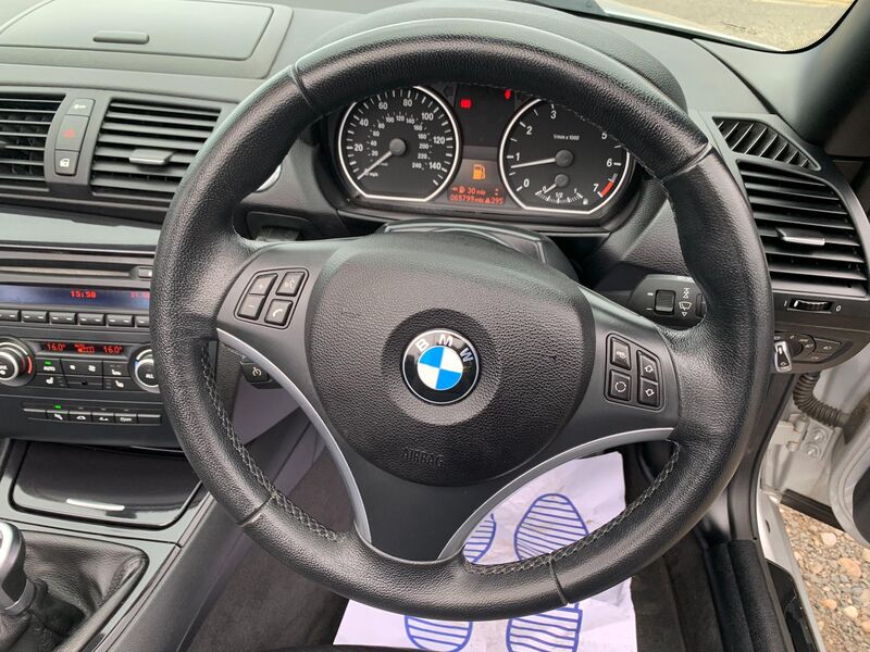 BMW 1 SERIES