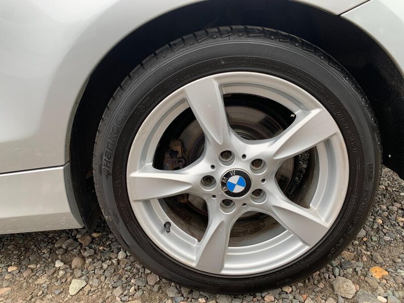 BMW 1 SERIES