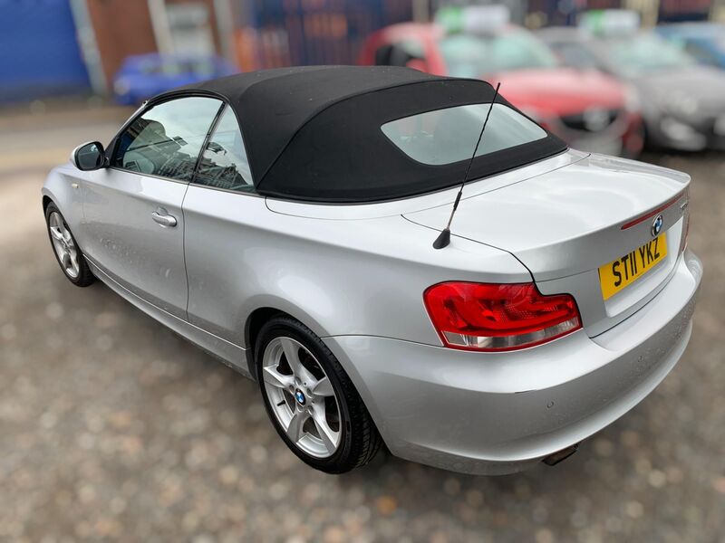 BMW 1 SERIES
