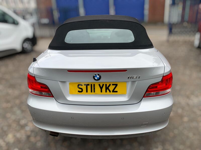 BMW 1 SERIES