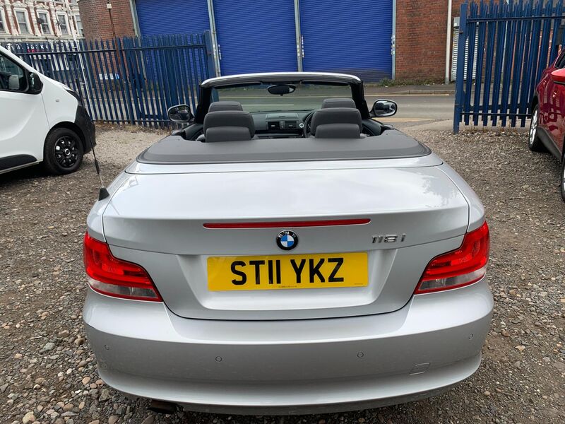 BMW 1 SERIES