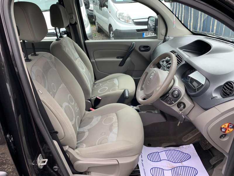 RENAULT Kangoo