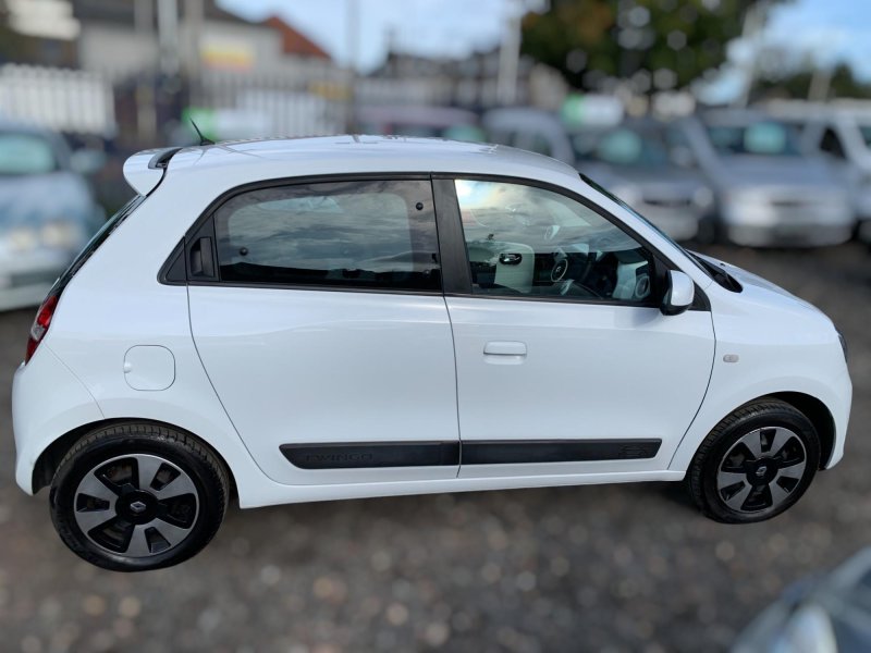 RENAULT TWINGO