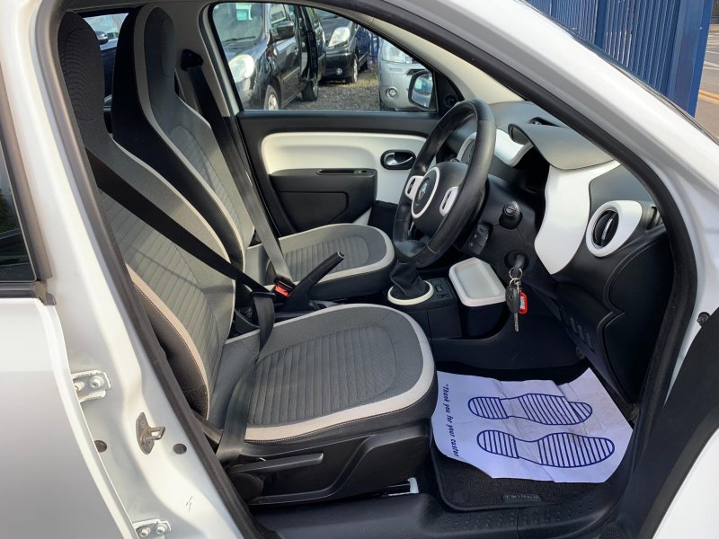 RENAULT TWINGO