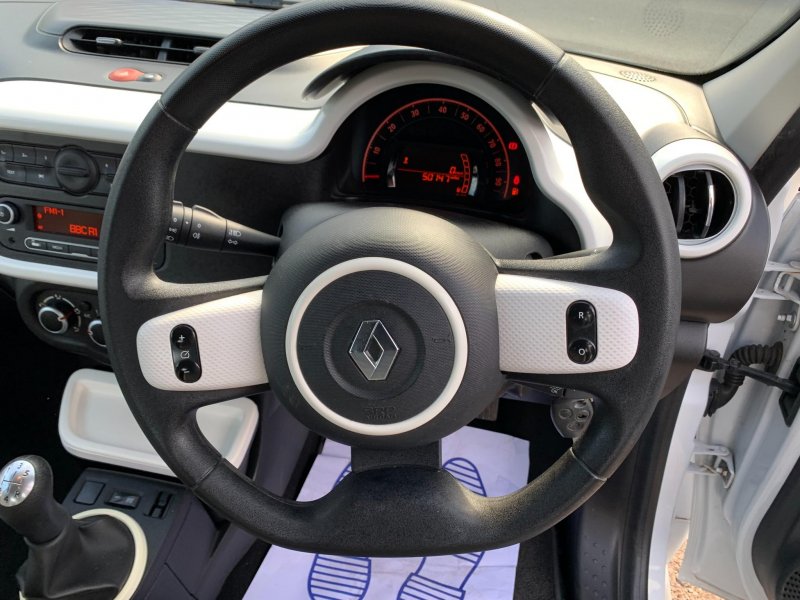 RENAULT TWINGO