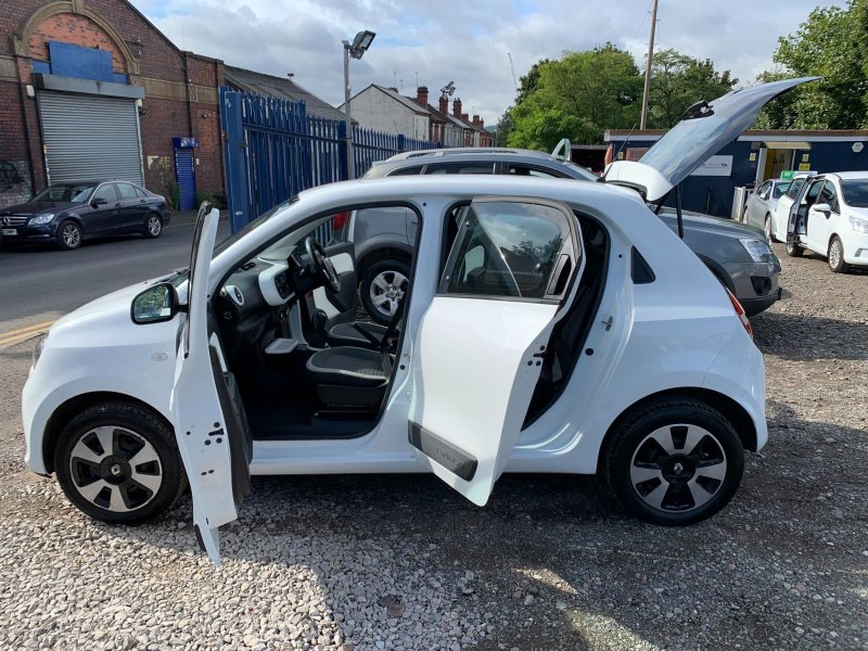 RENAULT TWINGO