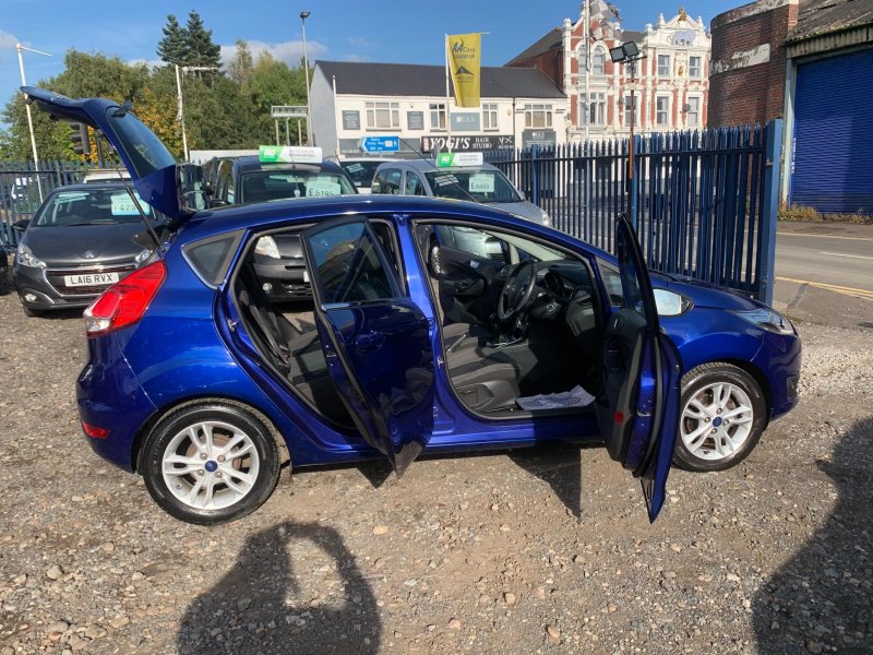 FORD FIESTA