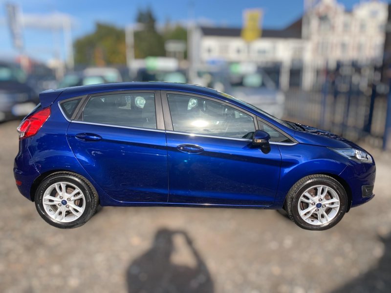FORD FIESTA