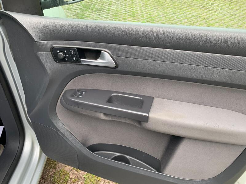 VOLKSWAGEN CADDY MAXI LIFE