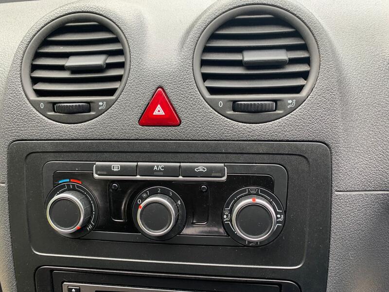 VOLKSWAGEN CADDY MAXI LIFE
