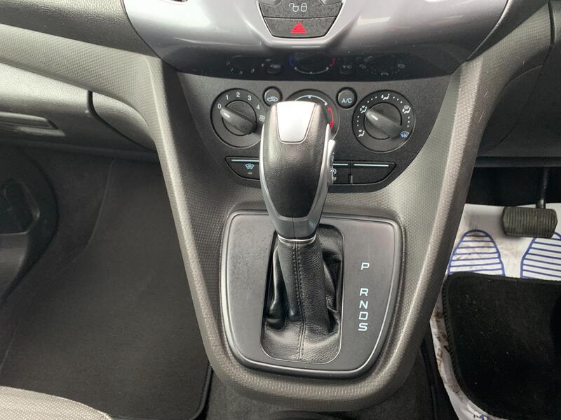 FORD GRAND TOURNEO CONNECT