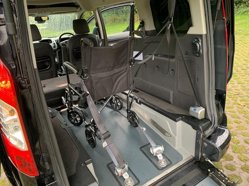 FORD GRAND TOURNEO CONNECT
