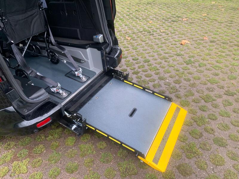 FORD GRAND TOURNEO CONNECT