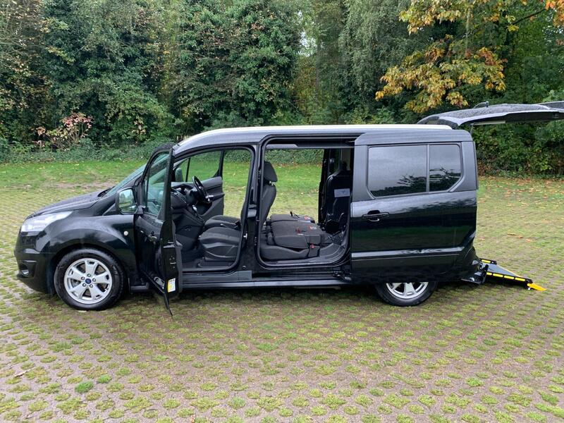 FORD GRAND TOURNEO CONNECT