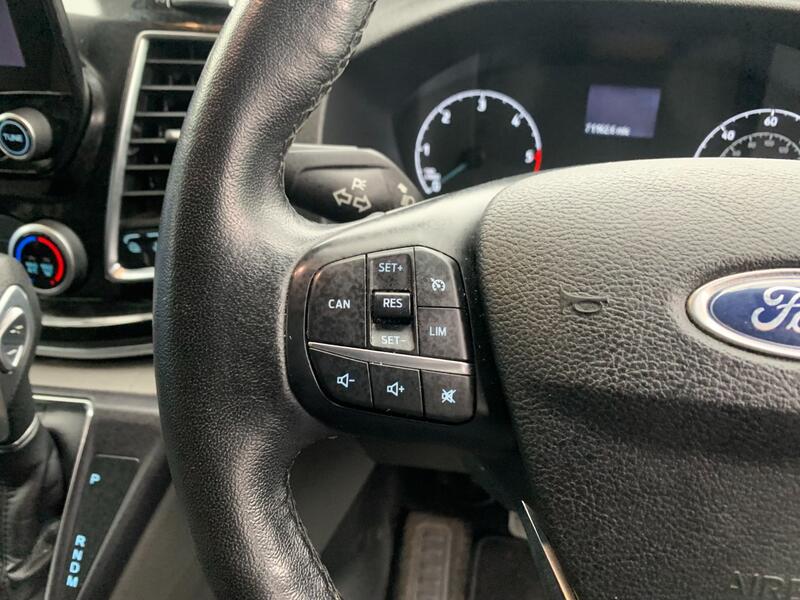 FORD TOURNEO