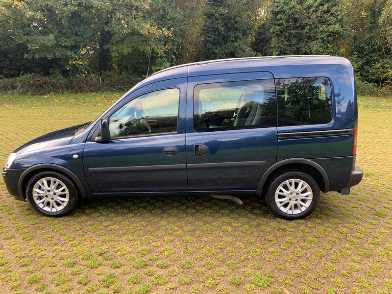 VAUXHALL COMBO