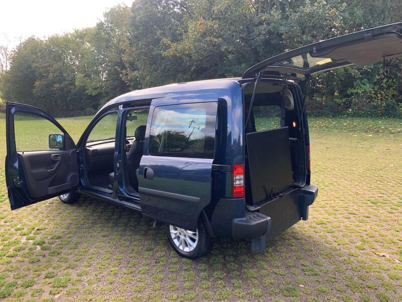 VAUXHALL COMBO