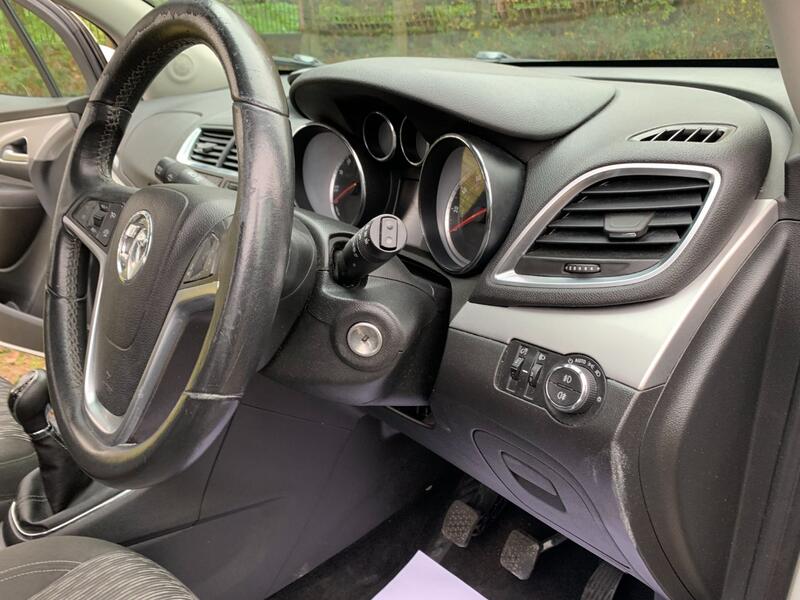VAUXHALL MOKKA
