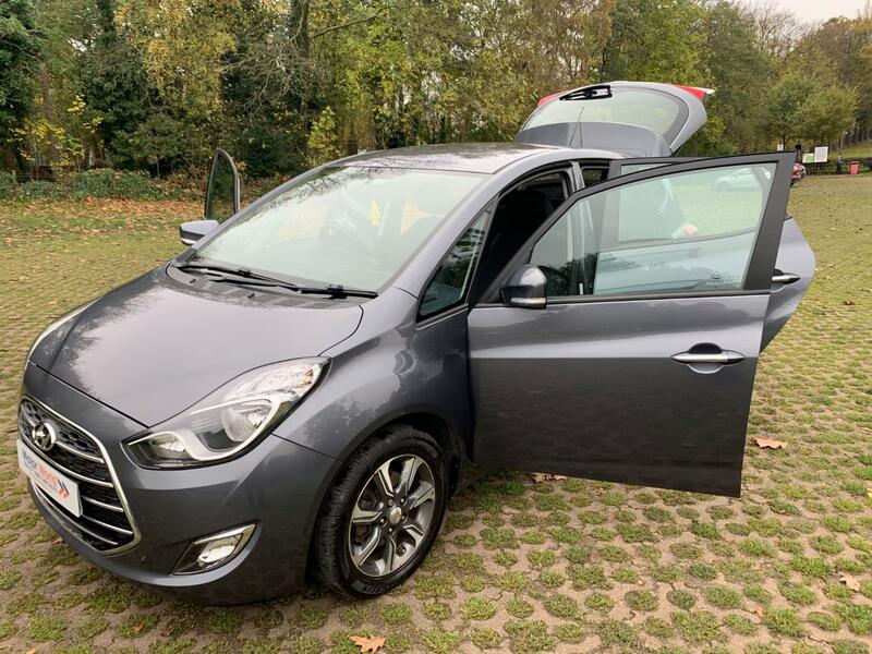 HYUNDAI IX20