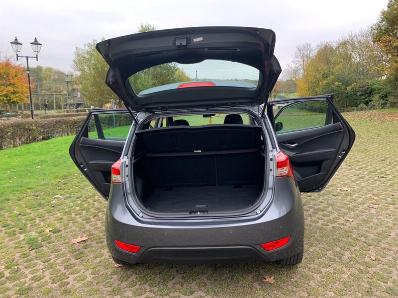 HYUNDAI IX20