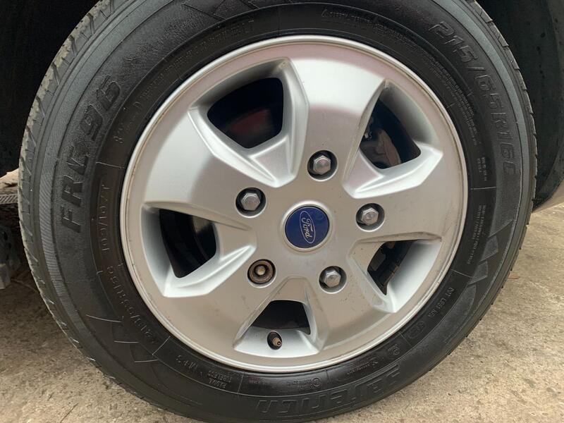 FORD TOURNEO