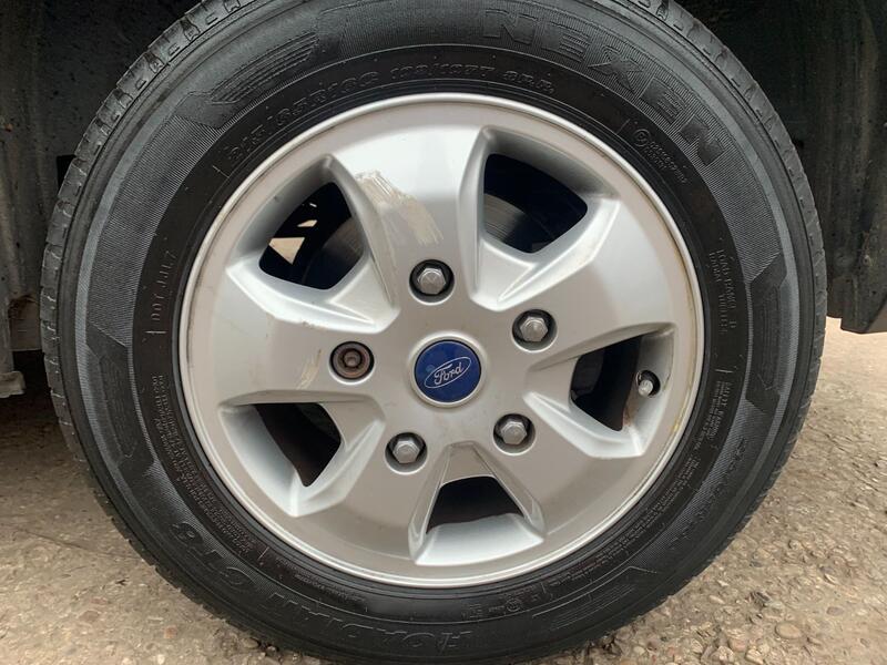 FORD TOURNEO