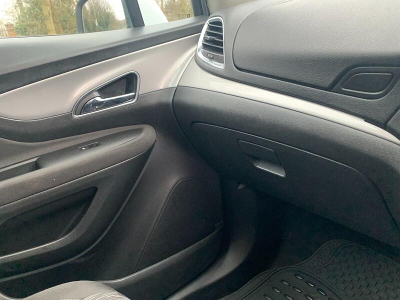 VAUXHALL MOKKA