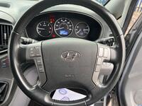 HYUNDAI I800