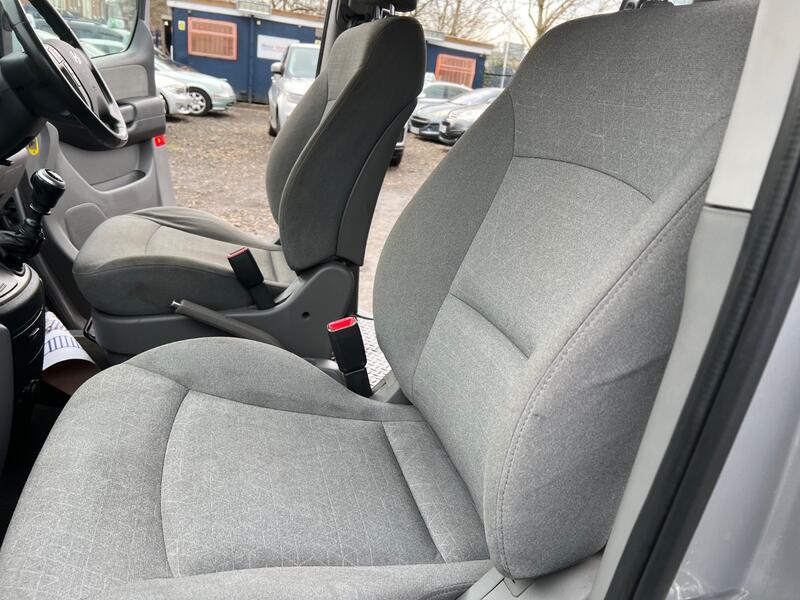 HYUNDAI I800