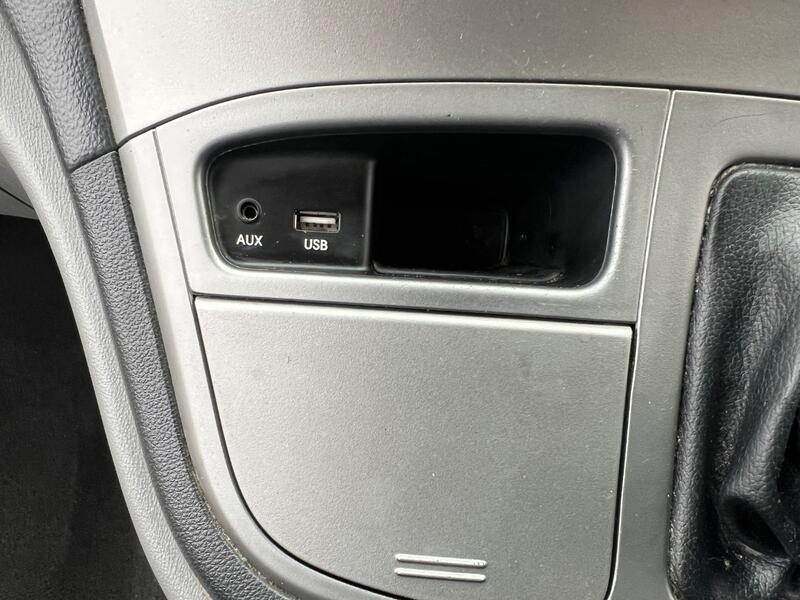 HYUNDAI I800