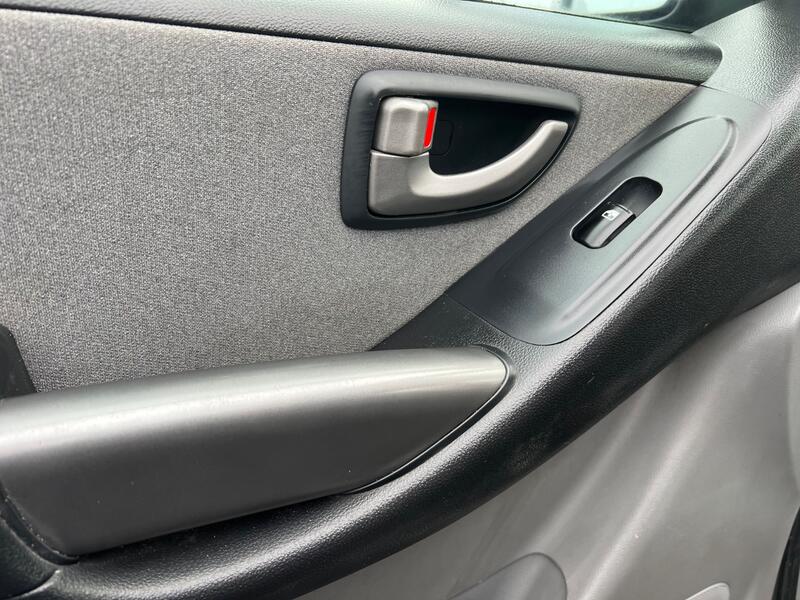 HYUNDAI I800