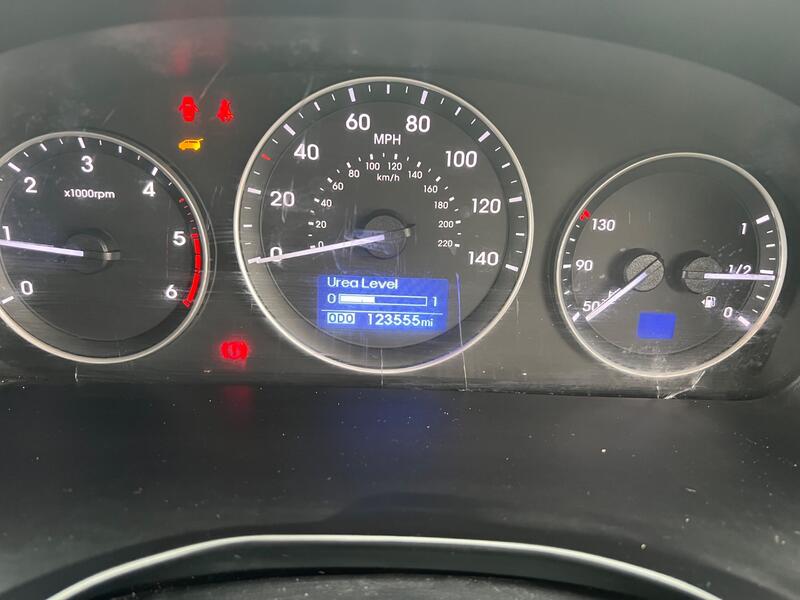 HYUNDAI I800