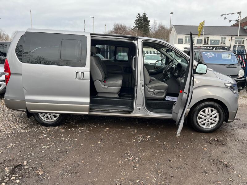 HYUNDAI I800