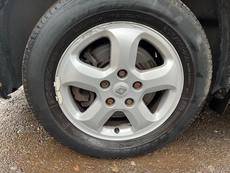 RENAULT TRAFIC