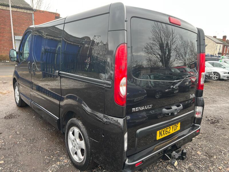 RENAULT TRAFIC