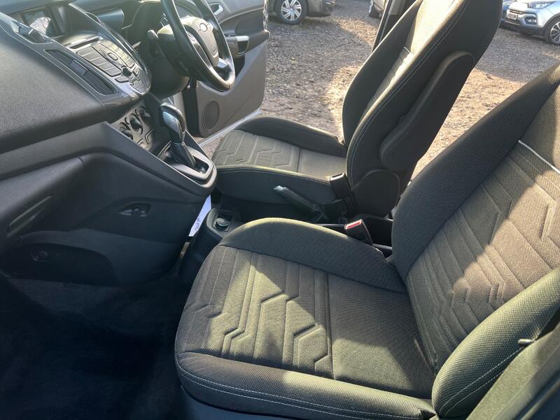 FORD GRAND TOURNEO CONNECT