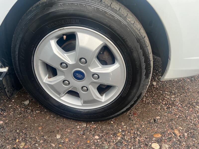 FORD TOURNEO