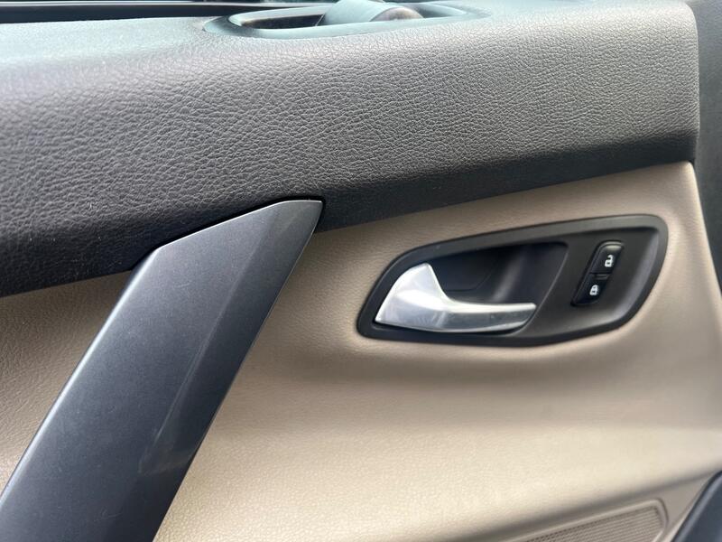 FORD TOURNEO