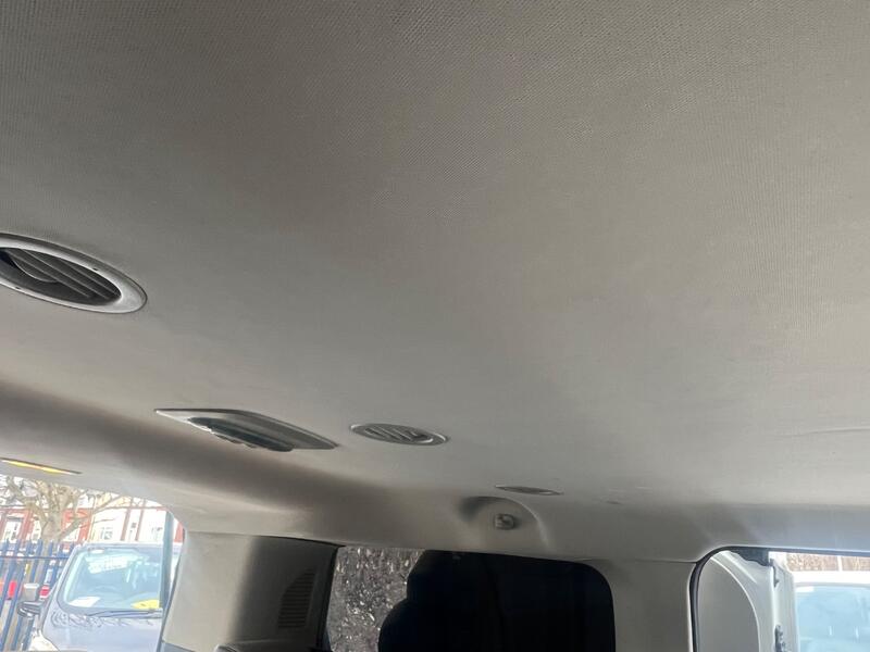 FORD TOURNEO