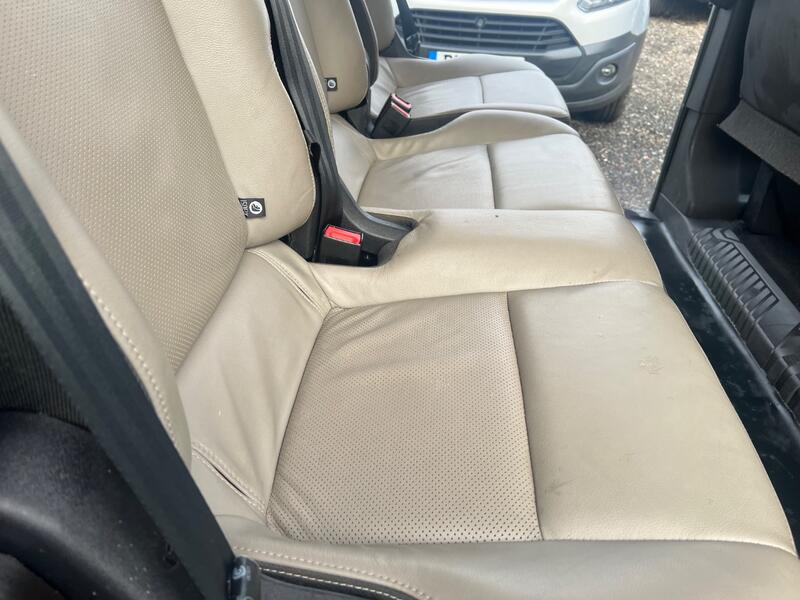 FORD TOURNEO