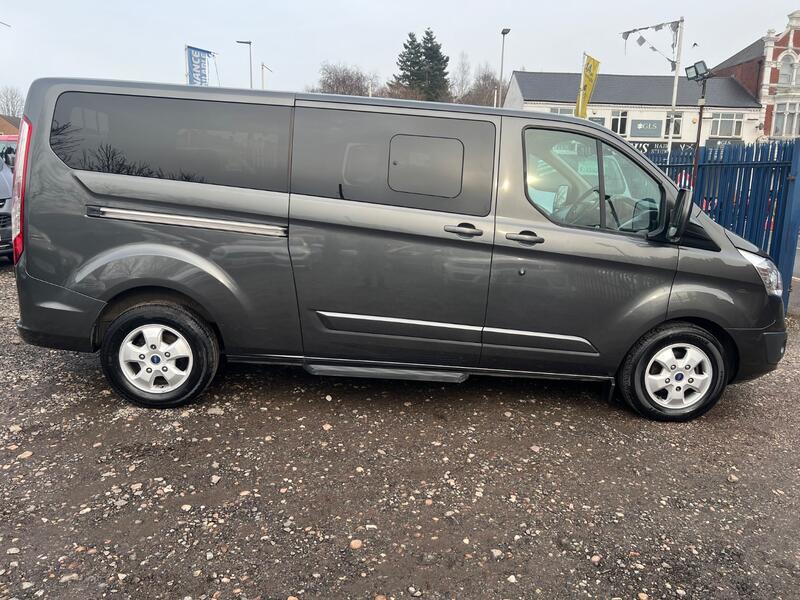 FORD TOURNEO