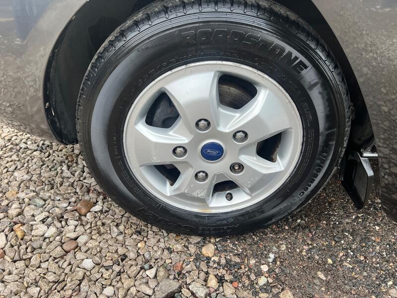 FORD TOURNEO
