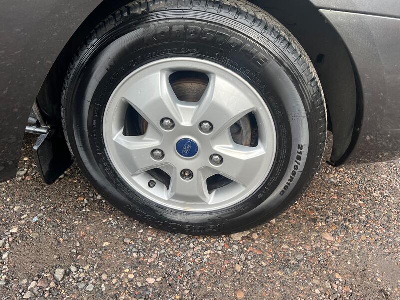 FORD TOURNEO