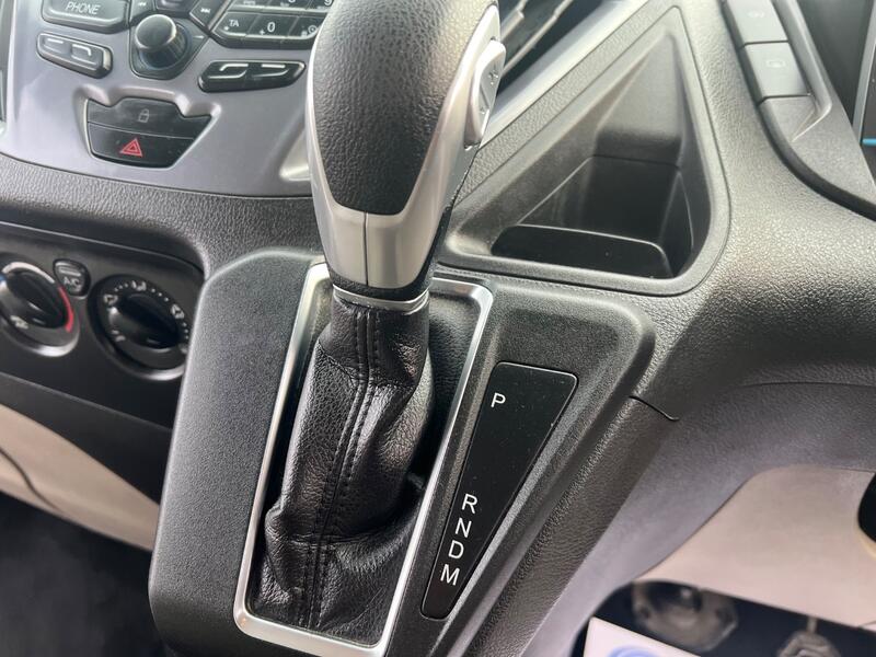 FORD TOURNEO